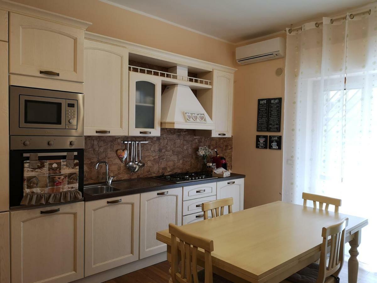 La Casa Della Sposa Leilighet Trani Eksteriør bilde